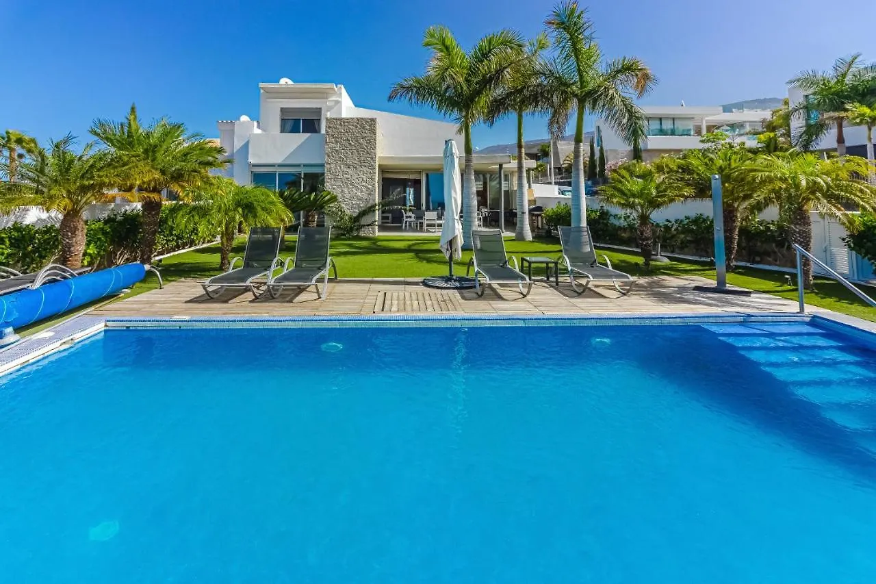 Villa Eleonora, Luxury Villa With Heated Pool Ocean View In Adeje, Tenerife 아데제 스페인