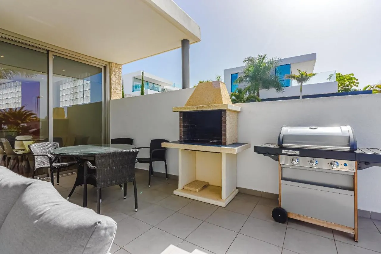 Villa Eleonora, Luxury Villa With Heated Pool Ocean View In Adeje, Tenerife 아데제 0*,  스페인