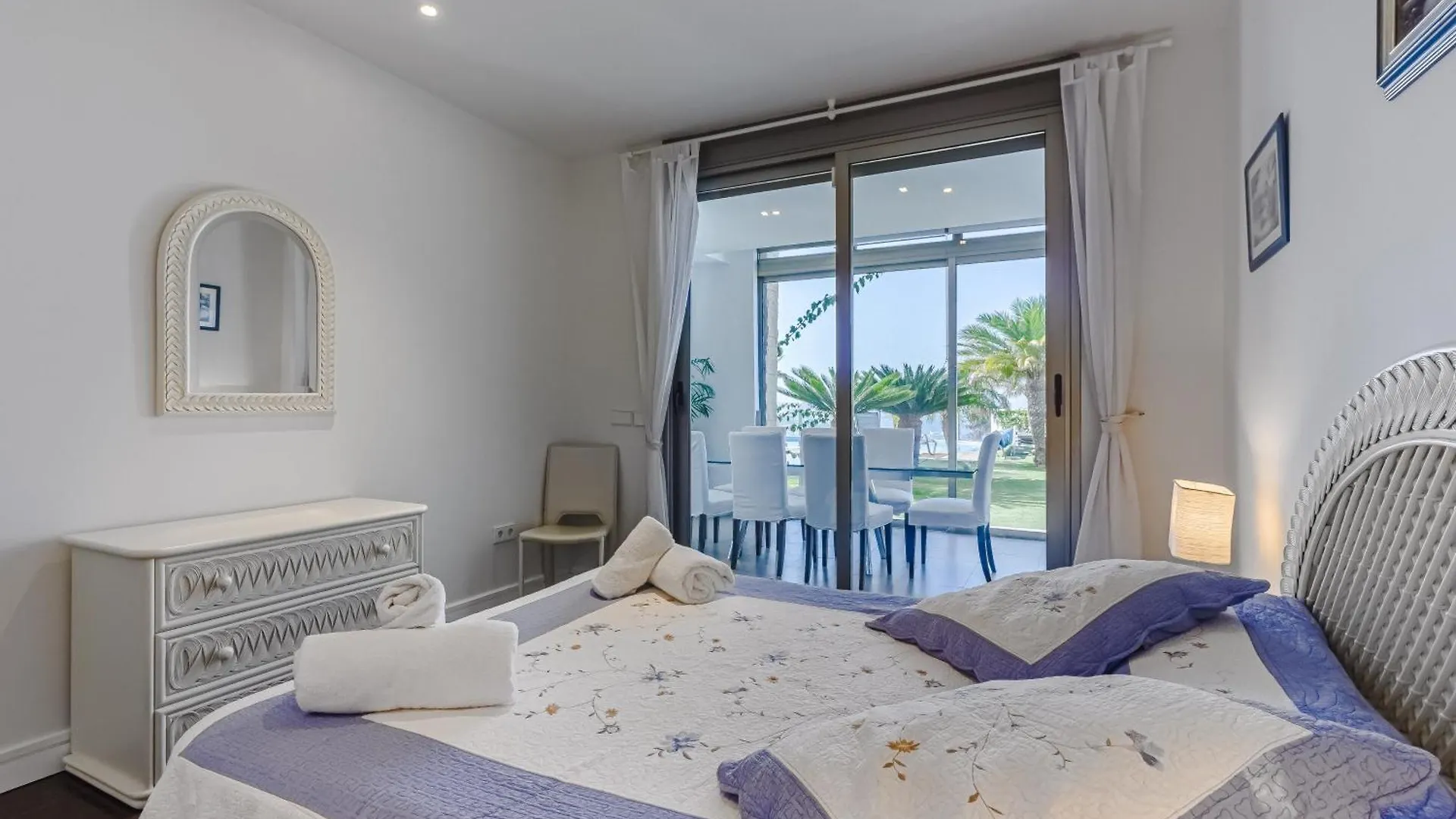 Villa Eleonora, Luxury Villa With Heated Pool Ocean View In Adeje, Tenerife 아데제